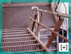 Metal grating